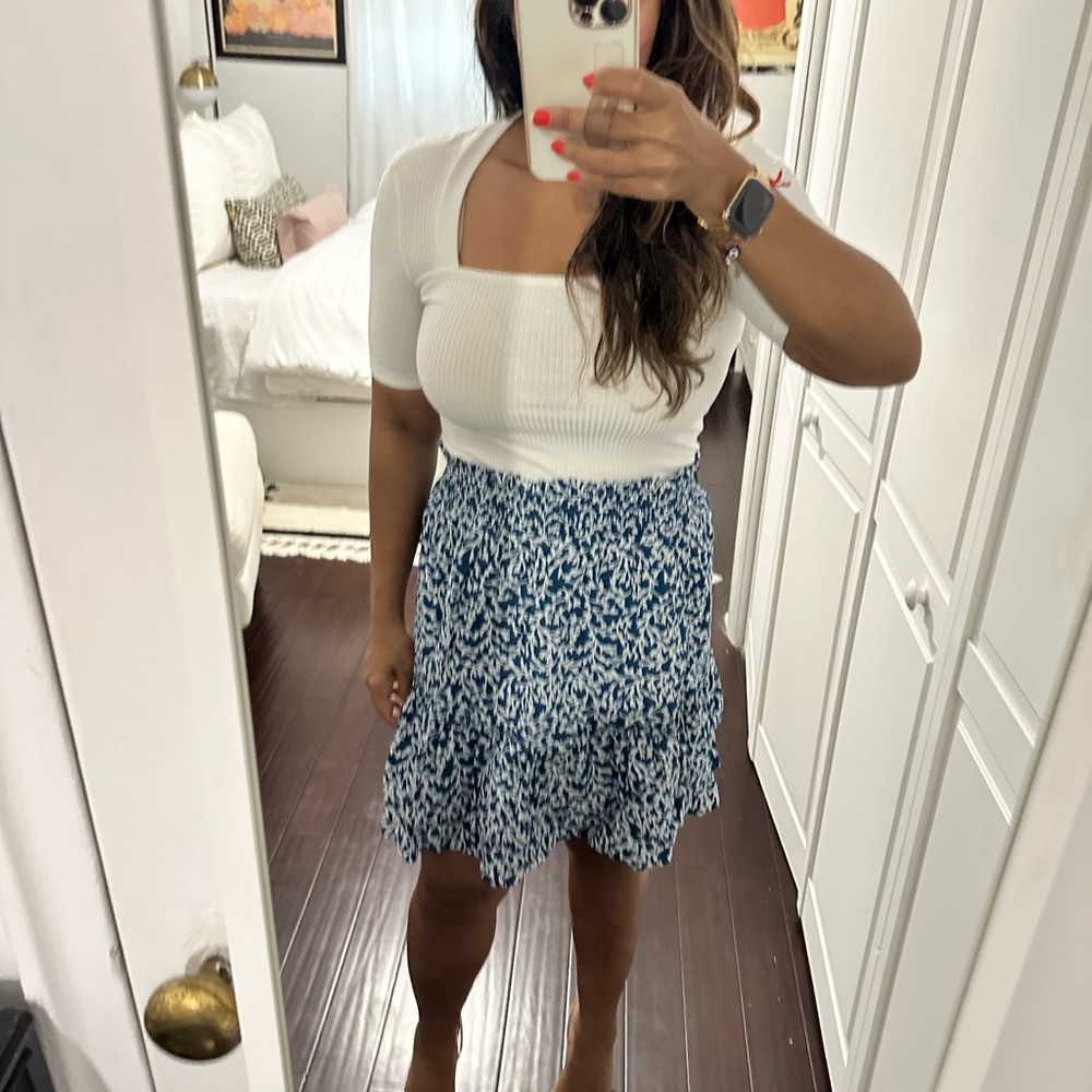 J Crew Ruffled mini skirt - Picture 2 of 4